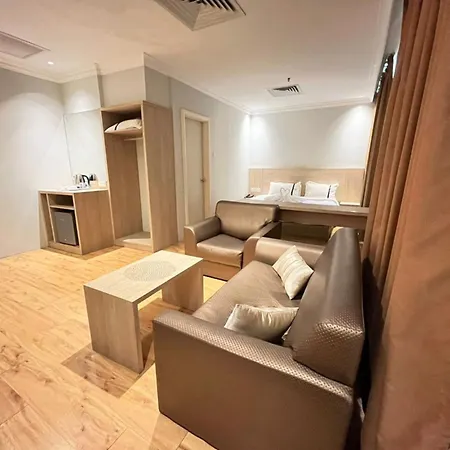 Sky Hotel Chow Kit Pwtc-2